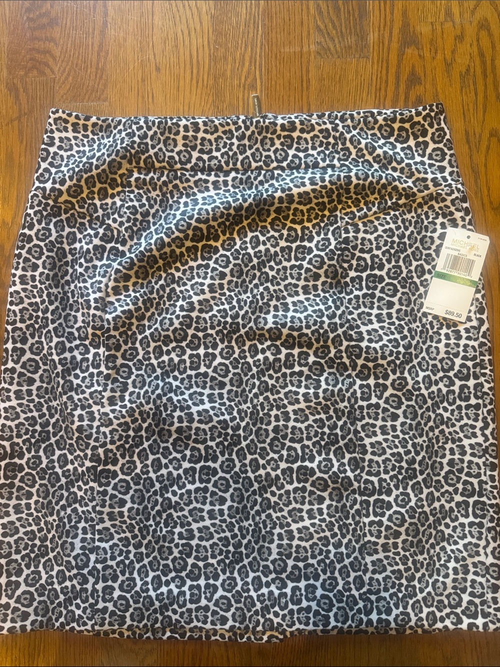 MICHAEL KORS  NWT  Black and White Leopard Print Skirt